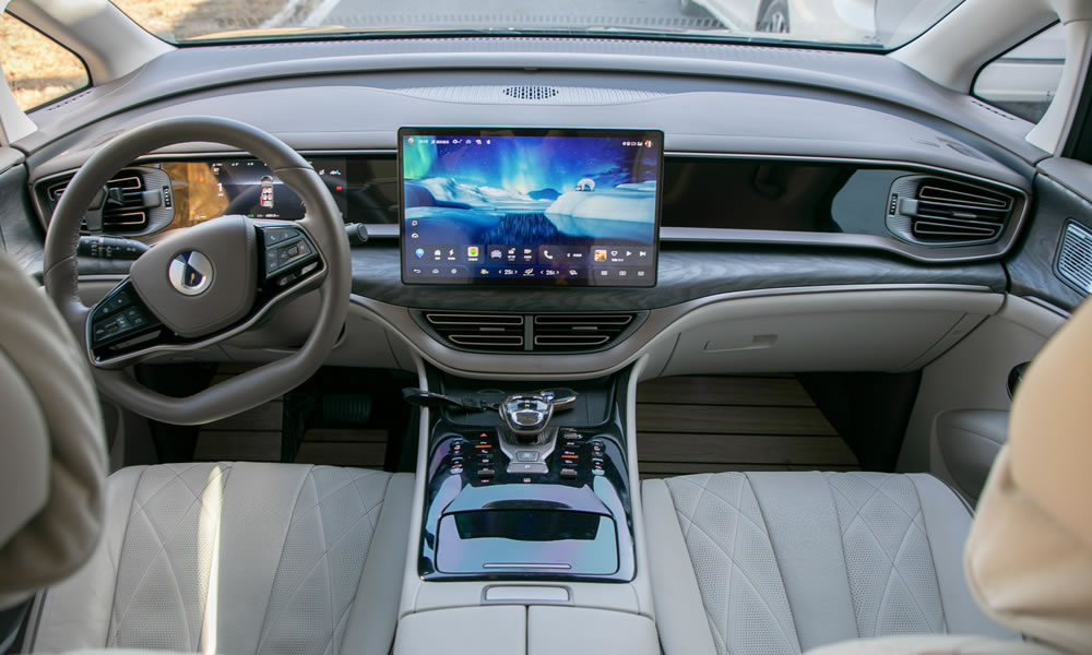 京牌腾势D9租车