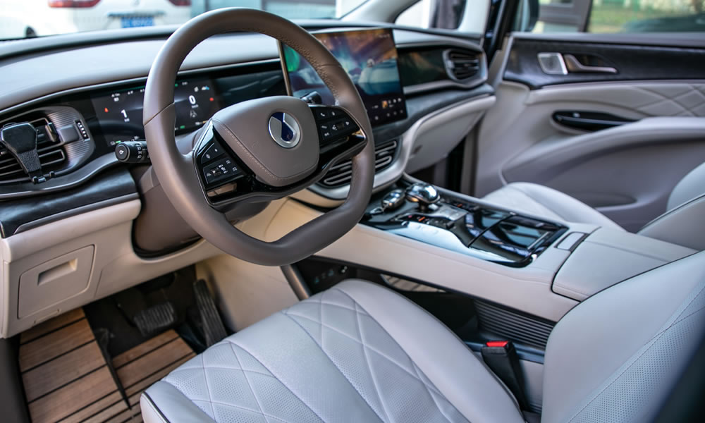 京牌腾势D9租车