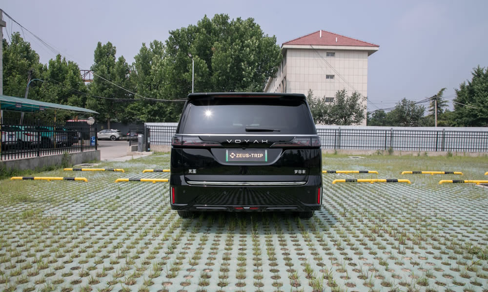 京牌岚图梦想家租车